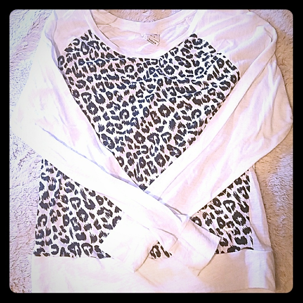 Victoria's Secret PINK long sleeve top